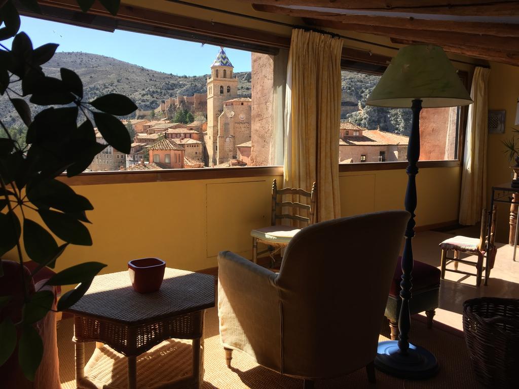 Casa De Santiago Affittacamere Albarracín Esterno foto